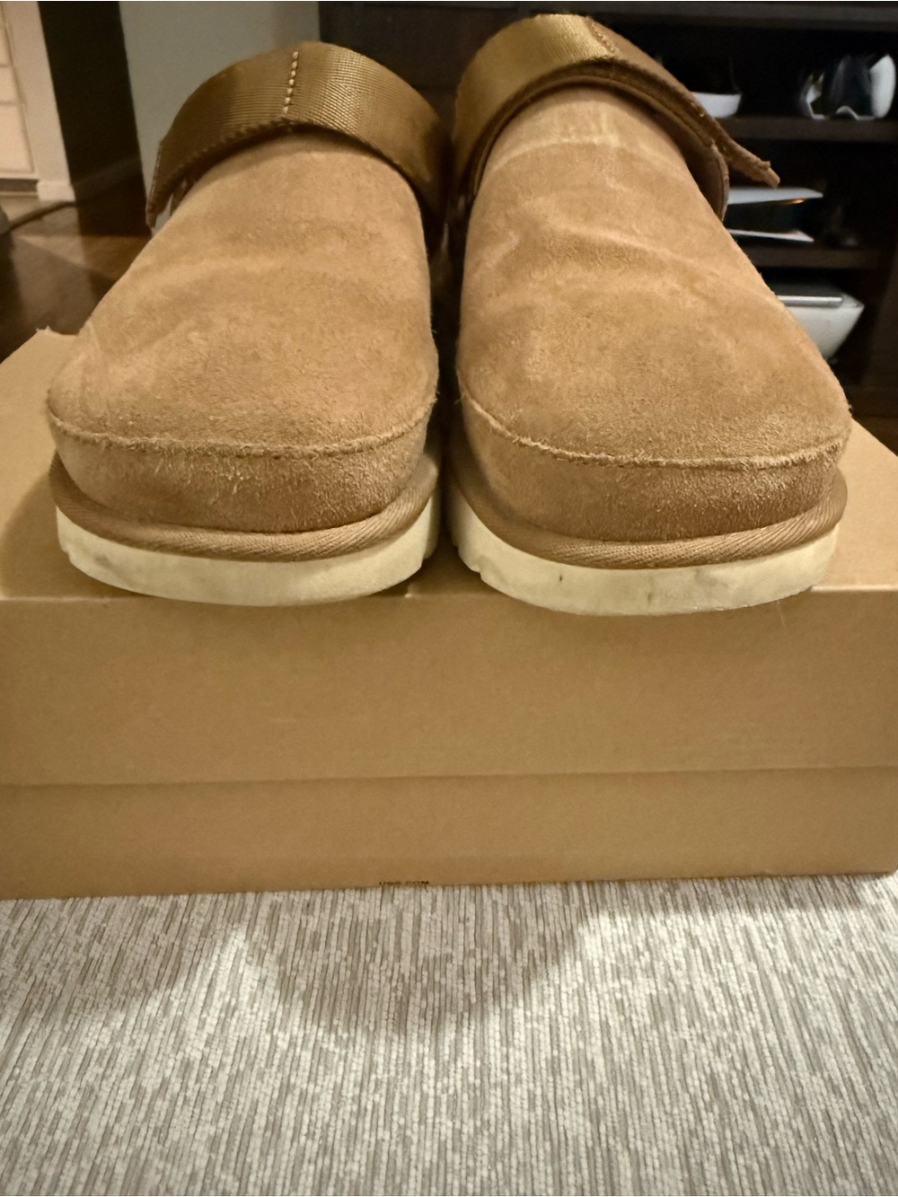 UGG Women’s Size 8 Chestnut Suede Slide Clog with Adjustable Strap - Picture 5 of 8